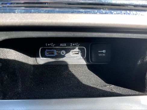 Used 2020 Jeep Grand Cherokee Altitude AWD/4WD image 25