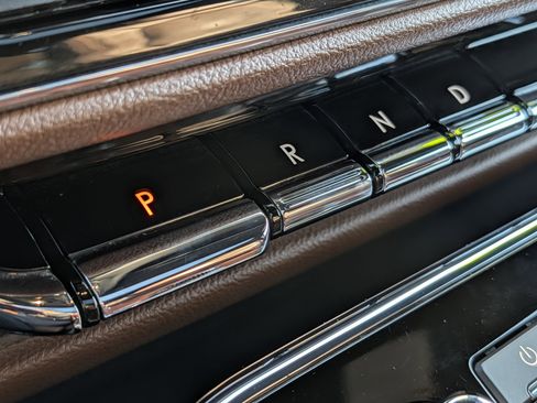 Used 2024 Lincoln Navigator L Reserve image 35