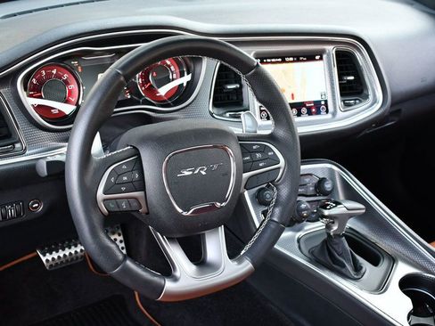 Used 2017 Dodge Challenger SRT Hellcat image 43