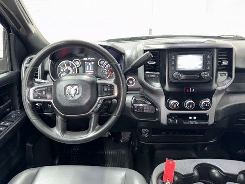Used 2024 RAM 3500 Tradesman w/ Chrome Appearance Group AWD/4WD image 22
