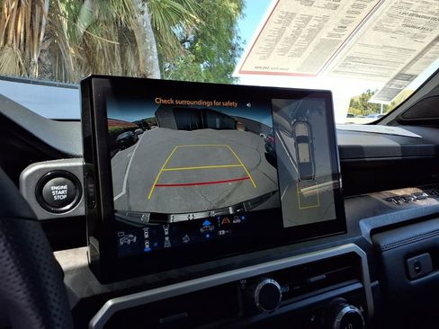 Certified 2025 Toyota Tacoma Limited AWD/4WD image 10