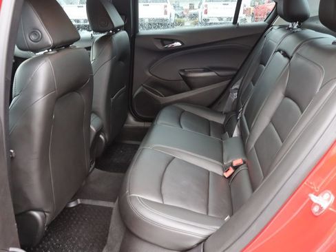 Used 2017 Chevrolet Cruze Premier image 20