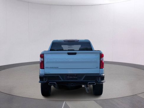 Used 2021 Chevrolet Silverado 1500 LT Trail Boss w/ Bed Protection Package AWD/4WD image 4