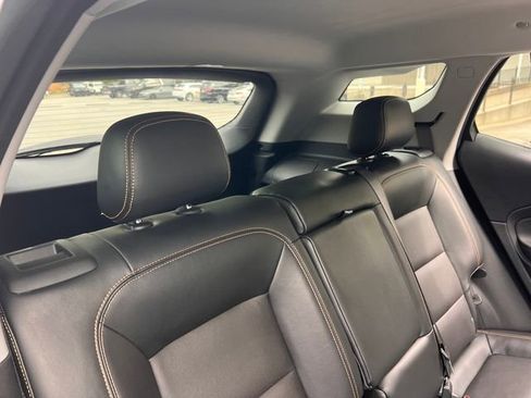 Used 2021 GMC Terrain SLT w/ Elevation Edition image 31