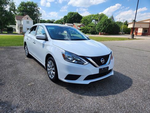 Used 2019 Nissan Sentra S FWD image 1