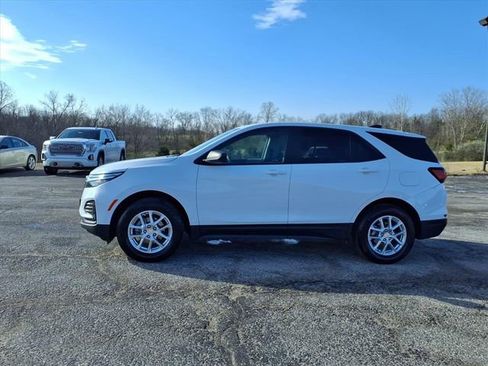 Used 2024 Chevrolet Equinox LS w/ LS Convenience Package image 30