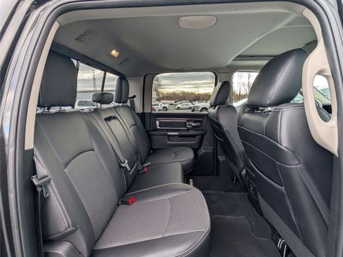 Used 2017 RAM 2500 Laramie w/ Convenience Group image 12