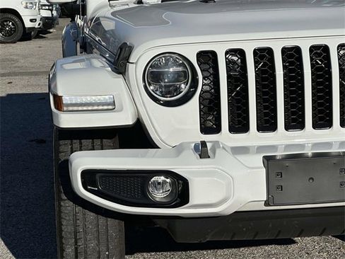 Certified 2022 Jeep Gladiator Overland image 9