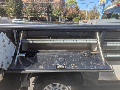 Used 2017 Ford F250 XL w/ STX Appearance Package image 15