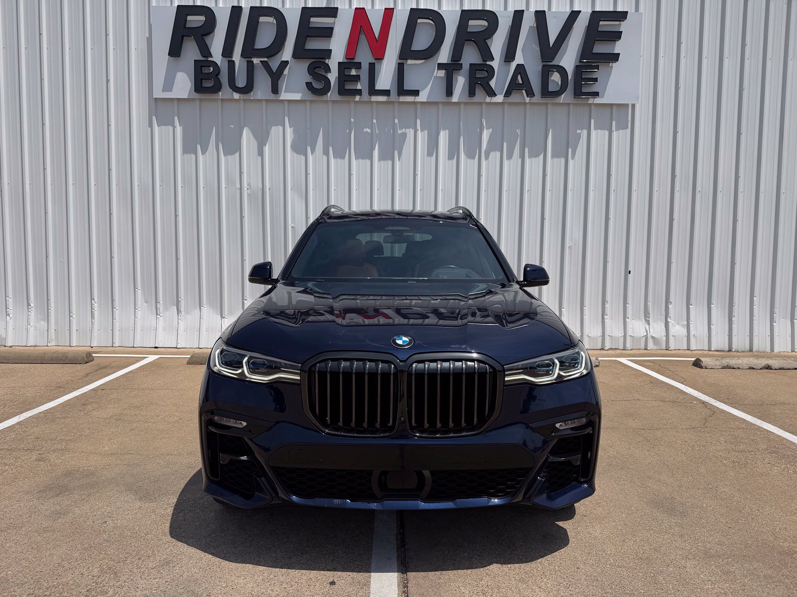 Used 2022 BMW X7 M50i AWD/4WD image 10