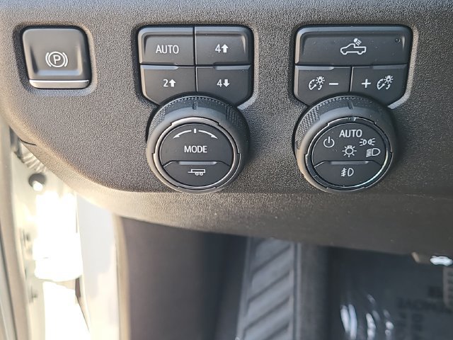 Used 2025 Chevrolet Silverado 1500 RST AWD/4WD image 22