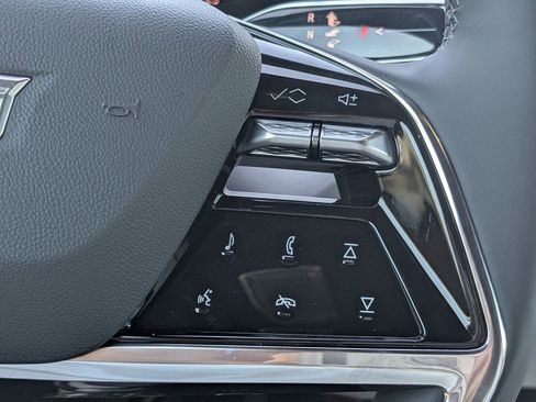 New 2026 Cadillac Vistiq Luxury w/ LPO, Floor Liner Package image 24