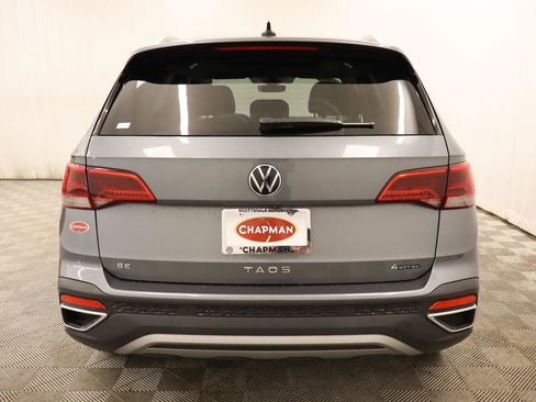Used 2023 Volkswagen Taos SE w/ Panoramic Sunroof Package AWD/4WD image 5