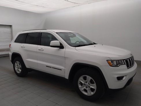 Used 2017 Jeep Grand Cherokee Laredo RWD image 11