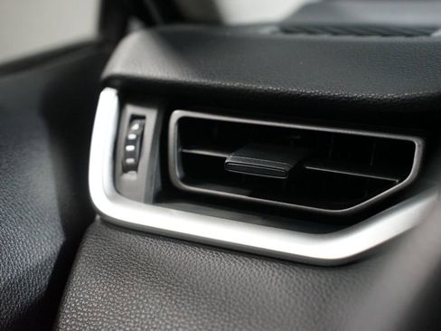 Certified 2022 Toyota RAV4 LE image 23