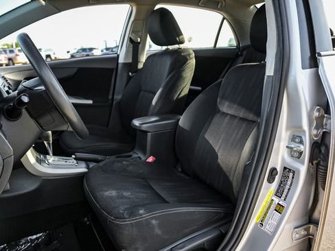 Used 2012 Toyota Corolla S image 10