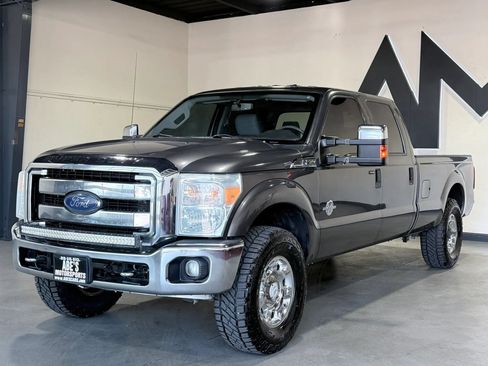 Used 2016 Ford F250 XLT w/ XLT Premium Package AWD/4WD image 1