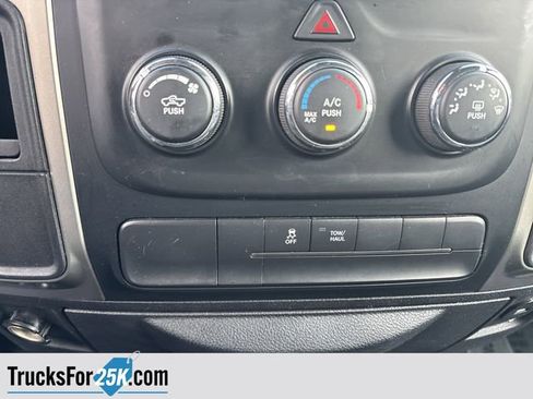 Used 2013 RAM 1500 Classic SLT image 17