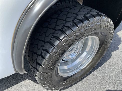 Used 2011 Ford F350 XL w/ Skid Plate Pkg AWD/4WD image 40