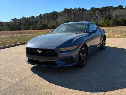 New 2025 Ford Mustang Coupe image 30