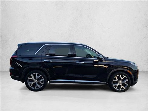 Used 2022 Hyundai Palisade SEL w/ Premium Package FWD image 4