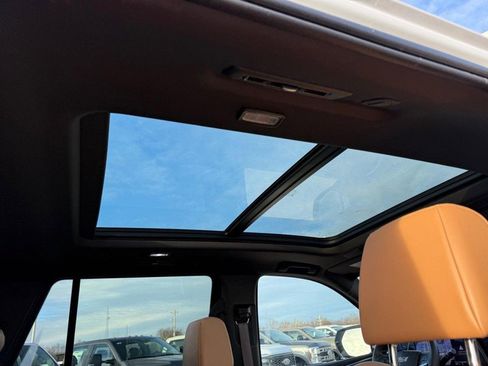 Used 2023 Cadillac Escalade Premium Luxury image 12