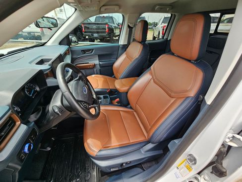 Used 2024 Ford Maverick Lariat FWD image 17