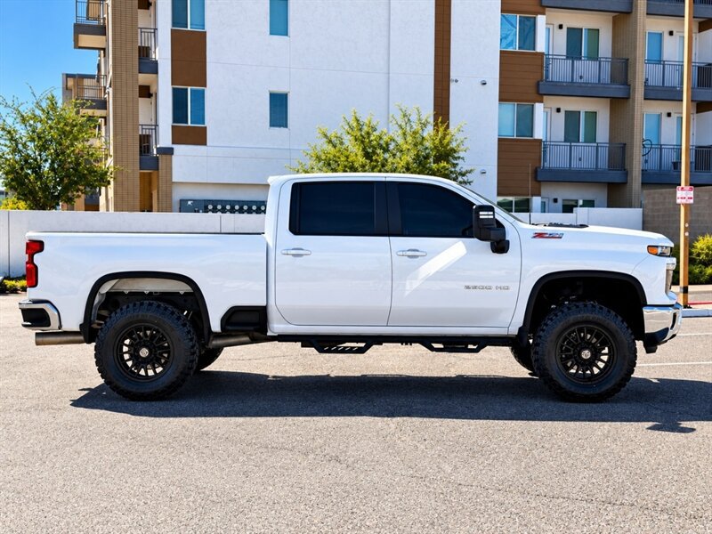 Used 2024 Chevrolet Silverado 2500 LT w/ Convenience Package AWD/4WD image 4