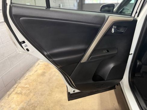 Used 2015 Toyota RAV4 Limited w/ Technology Package AWD/4WD image 18
