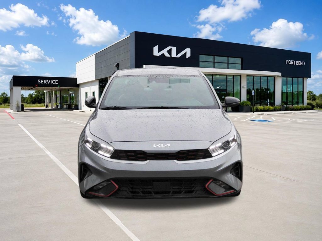 Used 2023 Kia Forte GT-Line w/ GT-Line Technology Package FWD image 2