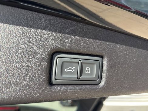 New 2025 Audi Q5 2.0T Premium Plus image 32