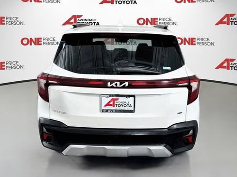 Used 2024 Kia Seltos S AWD/4WD image 6