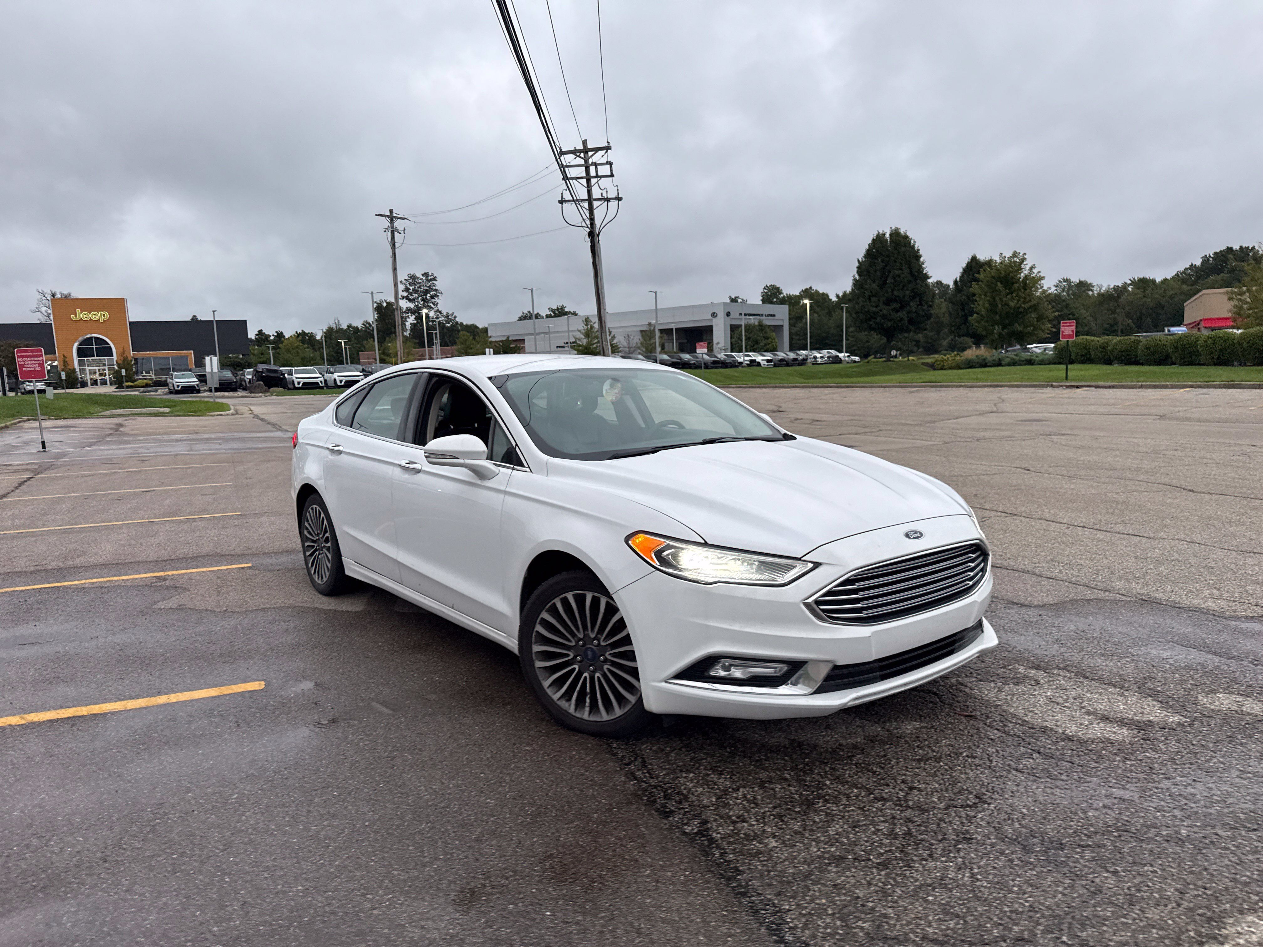 Used 2017 Ford Fusion Titanium FWD image 22