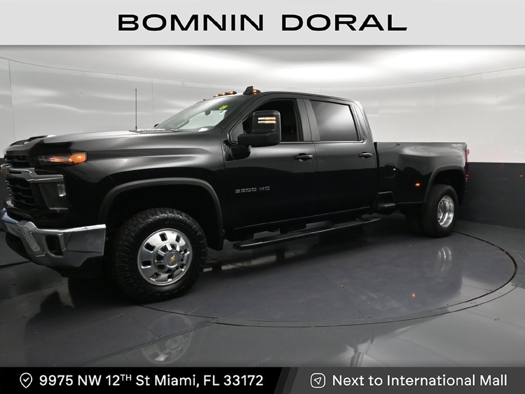 Used 2026 Chevrolet Silverado 3500 LT AWD/4WD image 1