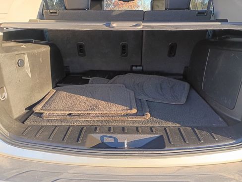 Used 2016 Chevrolet Equinox LTZ w/ Enhanced Convenience Package image 20