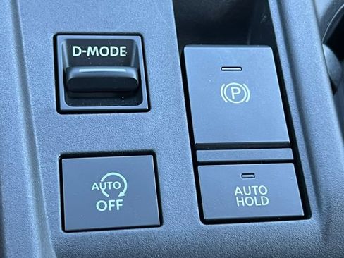 New 2026 Nissan Sentra SR w/ Floor Mat Package FWD image 28