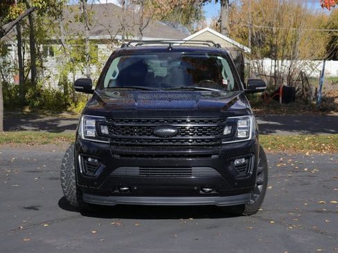 Used 2019 Ford Expedition Max Platinum image 2