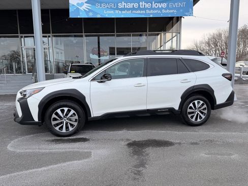 Certified 2025 Subaru Outback Premium image 1
