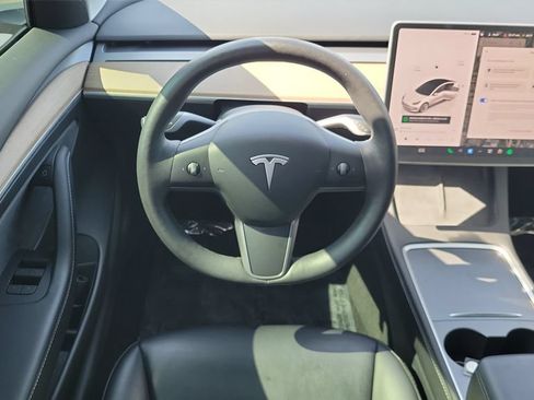 Used 2023 Tesla Model 3 Standard Range RWD image 12