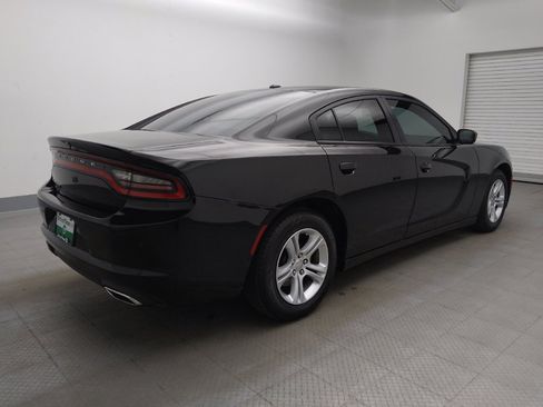 Used 2022 Dodge Charger SXT RWD image 9