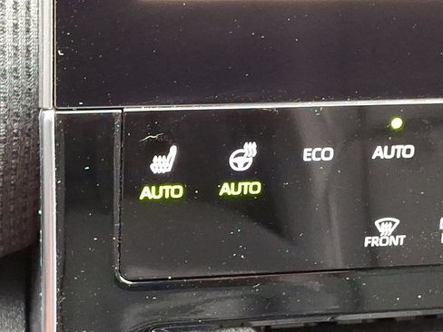 Used 2023 Subaru Solterra AWD image 23