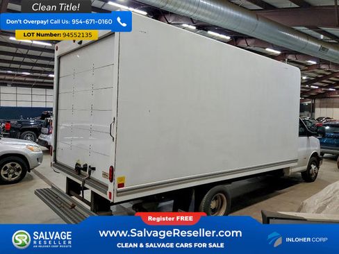 Used 2022 Chevrolet Express 3500 w/ Power Convenience Package image 4