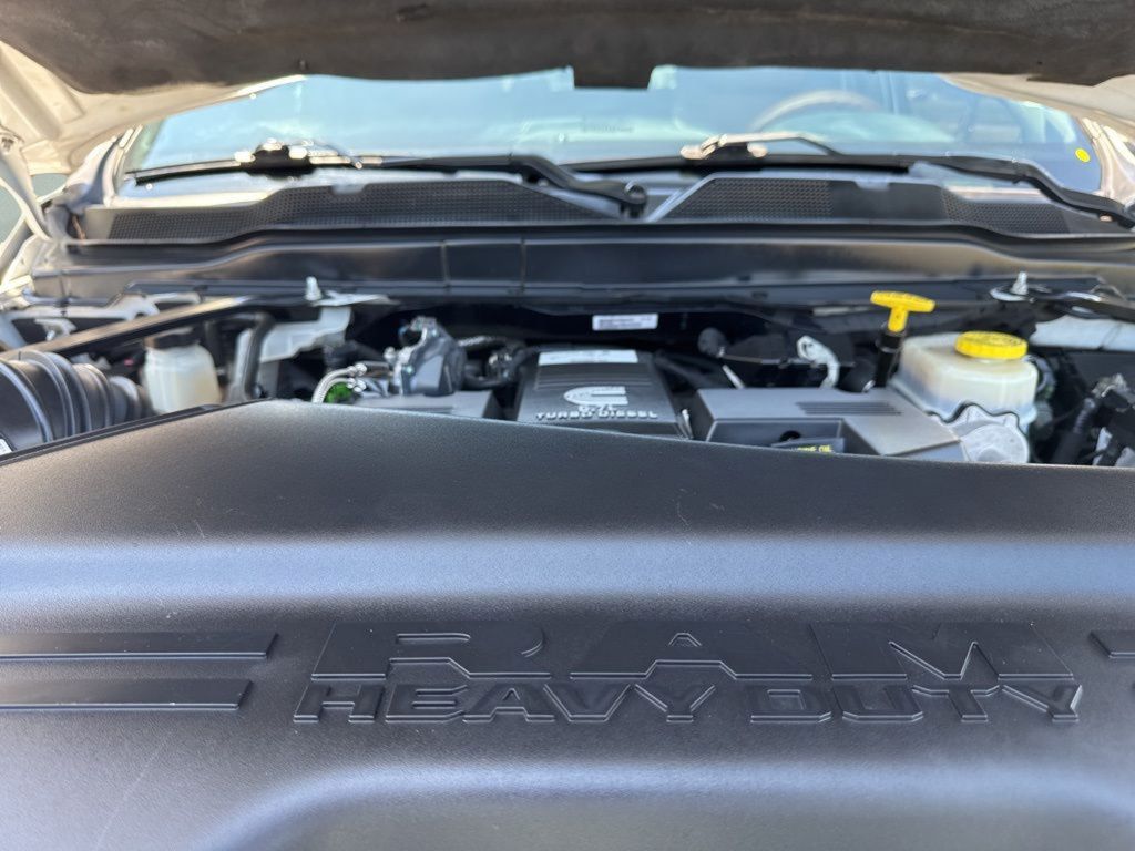 Used 2022 RAM 3500 Limited AWD/4WD image 14