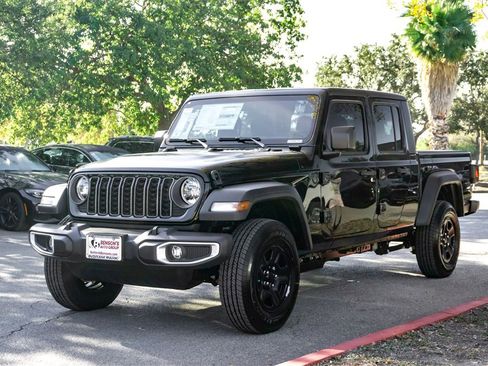 New 2026 Jeep Gladiator Sport image 6