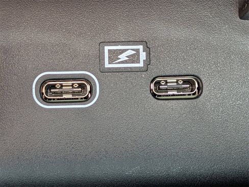 New 2026 Volvo XC40 B5 Plus w/ Climate Package image 23