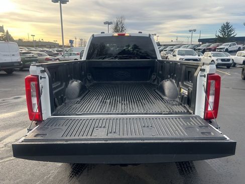 Used 2023 Ford F350 XLT image 7