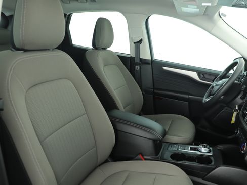 Used 2022 Ford Escape S image 13