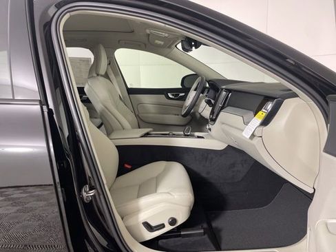 Used 2025 Volvo XC60 T8 Plus w/ Protection Package Premier AWD/4WD image 40
