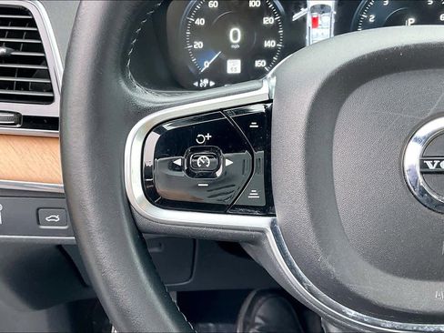 Used 2017 Volvo XC90 T6 Inscription w/ Vision Package image 21