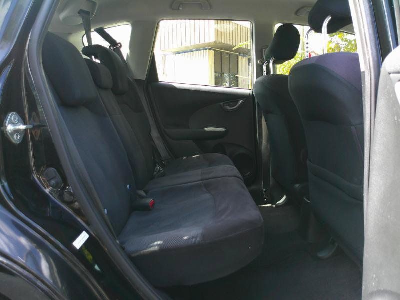 Used 2011 Honda Fit Sport image 19